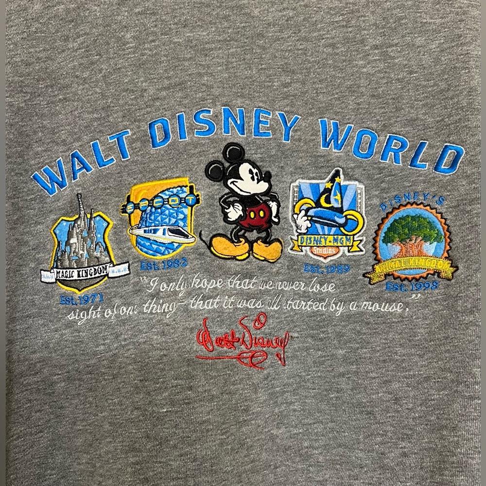 SOLD Vintage Disney World Grey Embroidered Sweatshirt - size Small - Picture 4 of 12
